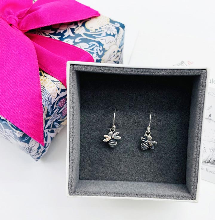 Silver Bee Drop Earrings - DBUNS Life